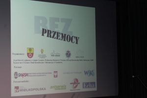 bez przemocy